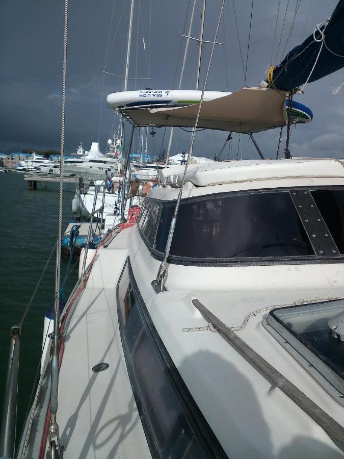 Hotel Bed & Boat Brezza Del Mare à Viareggio Extérieur photo